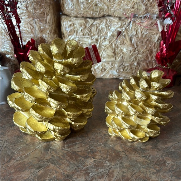 Ashland Gold Pinecone Festive and Warm Decorative Set - Picture 1 of 8